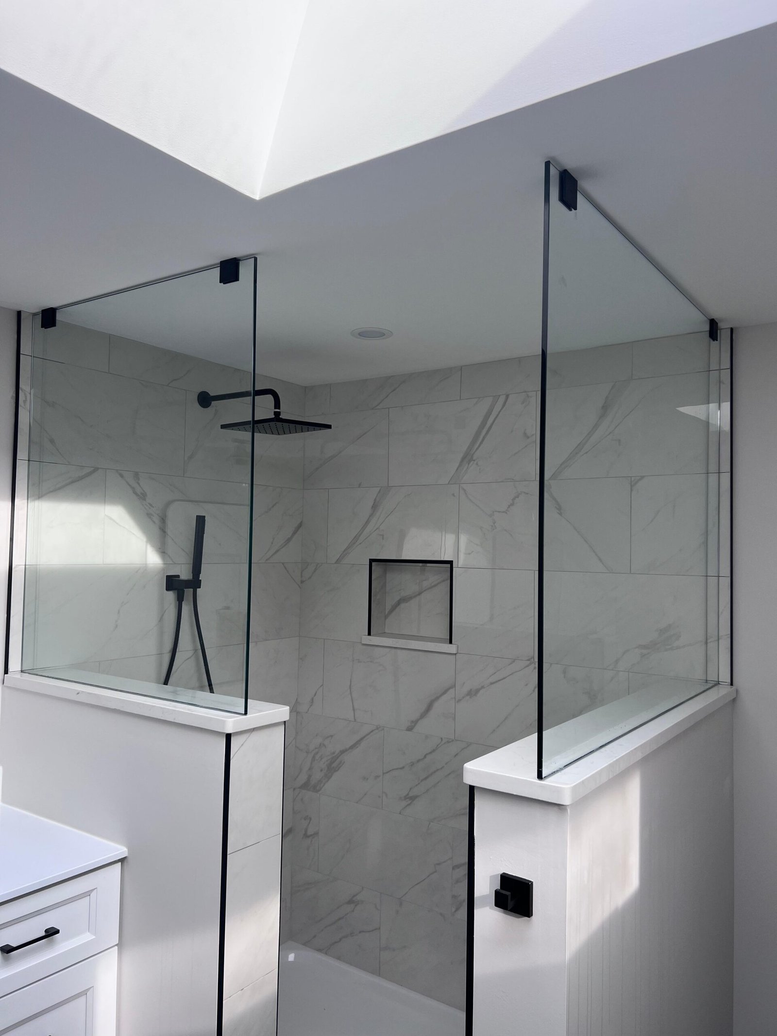 Frameless Glass Shower - Black Hardware